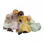 Four Children Sitting on Bench  5.5\ Height x 9.5\ Length

Vier Kinder auf Bank
Designed by Julius Konrad Hentschel, 1906

Hand painted in Meissen, Germany