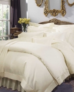 Giza 45 Sateen Ivory Standard Pillowcases, Pair